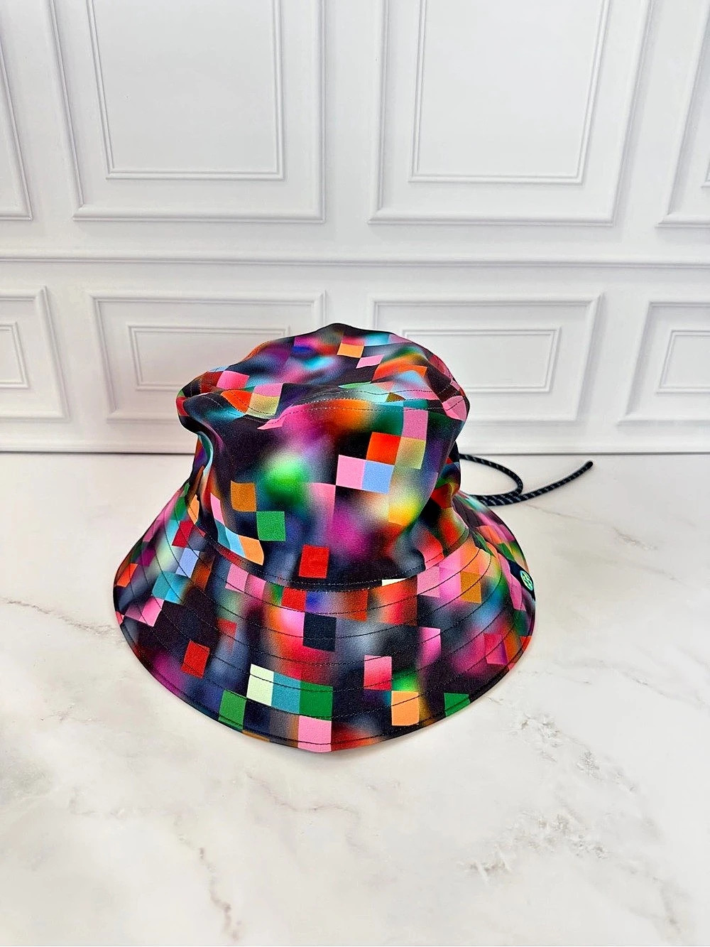Lululemon Bucket Hat Pride Multicolor Print M/L NWT